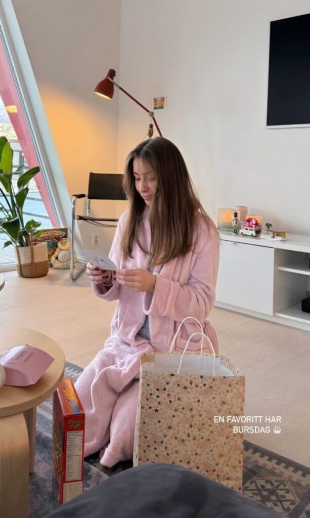 Instagram – Camilla hasselgård – Nude Leaks