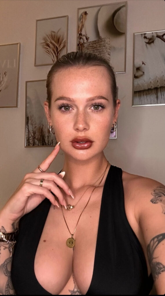 OnlyFans – Caro_loesel – Nude