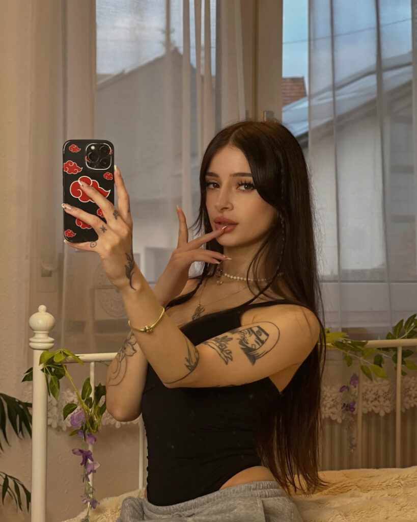 OnlyFans – Instagram – Cosplay – Cata Leyah / cata.leyah / cataleyah_ / leyahcata – Nude Leaks