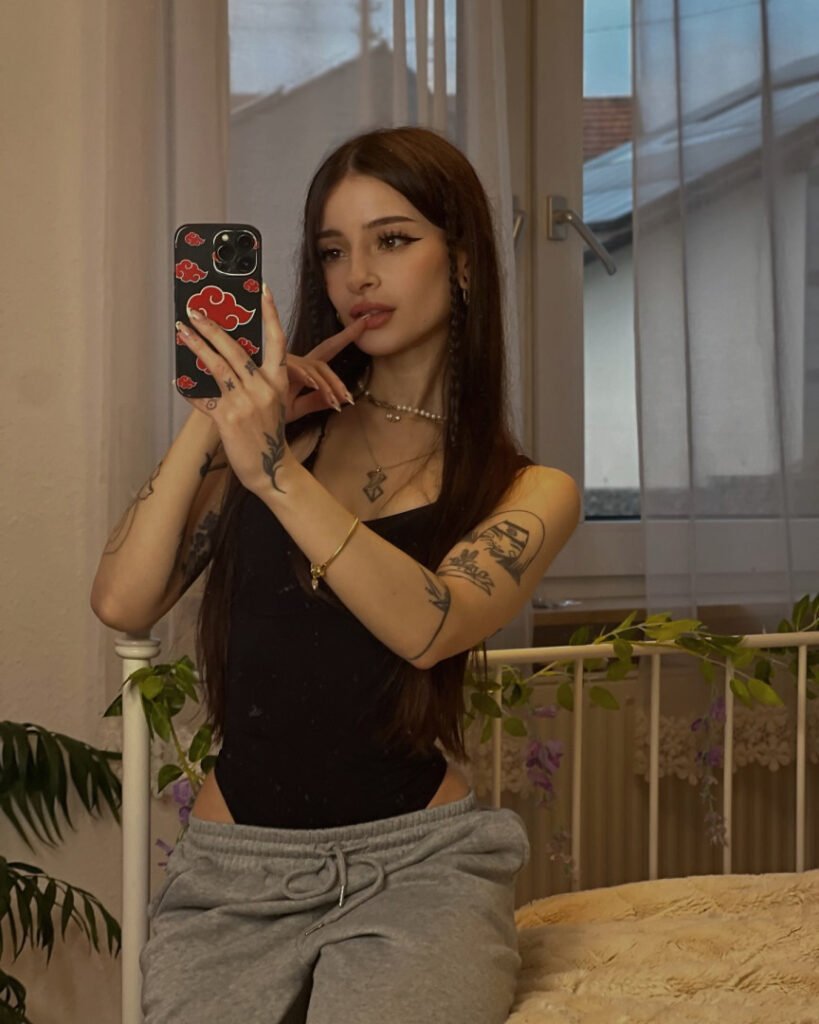 OnlyFans – Instagram – Cosplay – Cata Leyah / cata.leyah / cataleyah_ / leyahcata – Nude Leaks