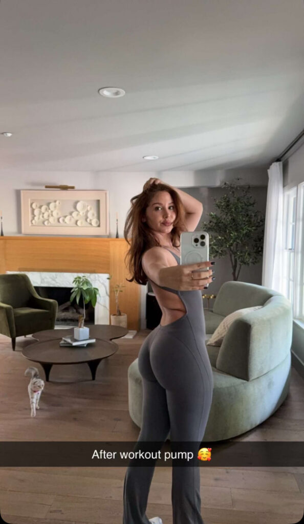 Youtube – Catherine Mcbroom / Catherine Paiz – Nude