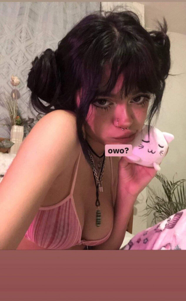 Instagram – Celeste.css – Nude