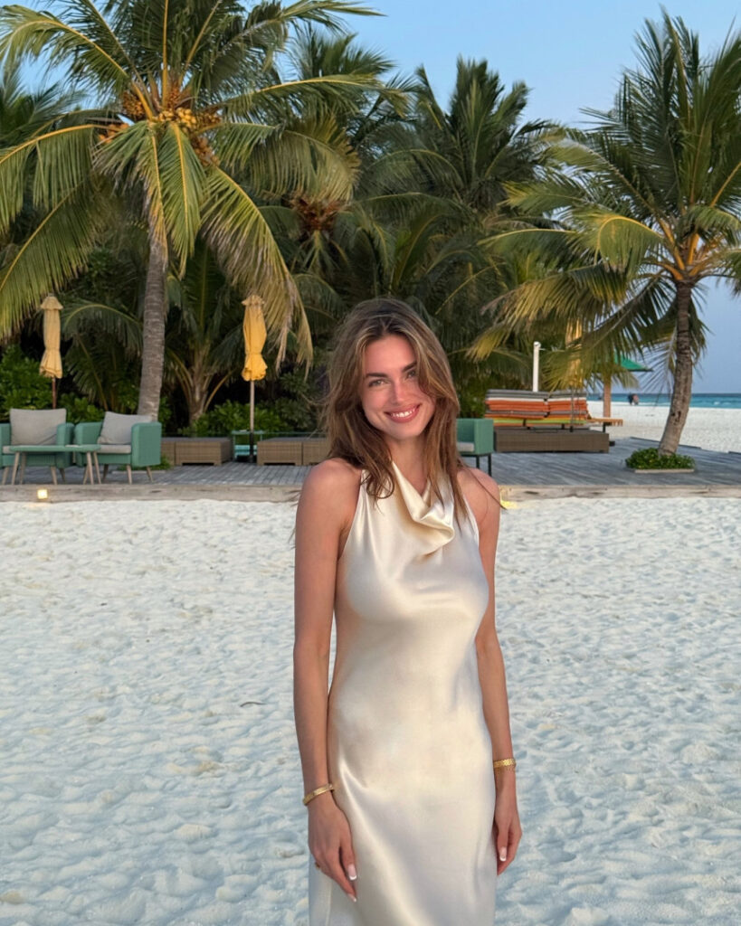 Instagram – Charleen Weiss – Nude