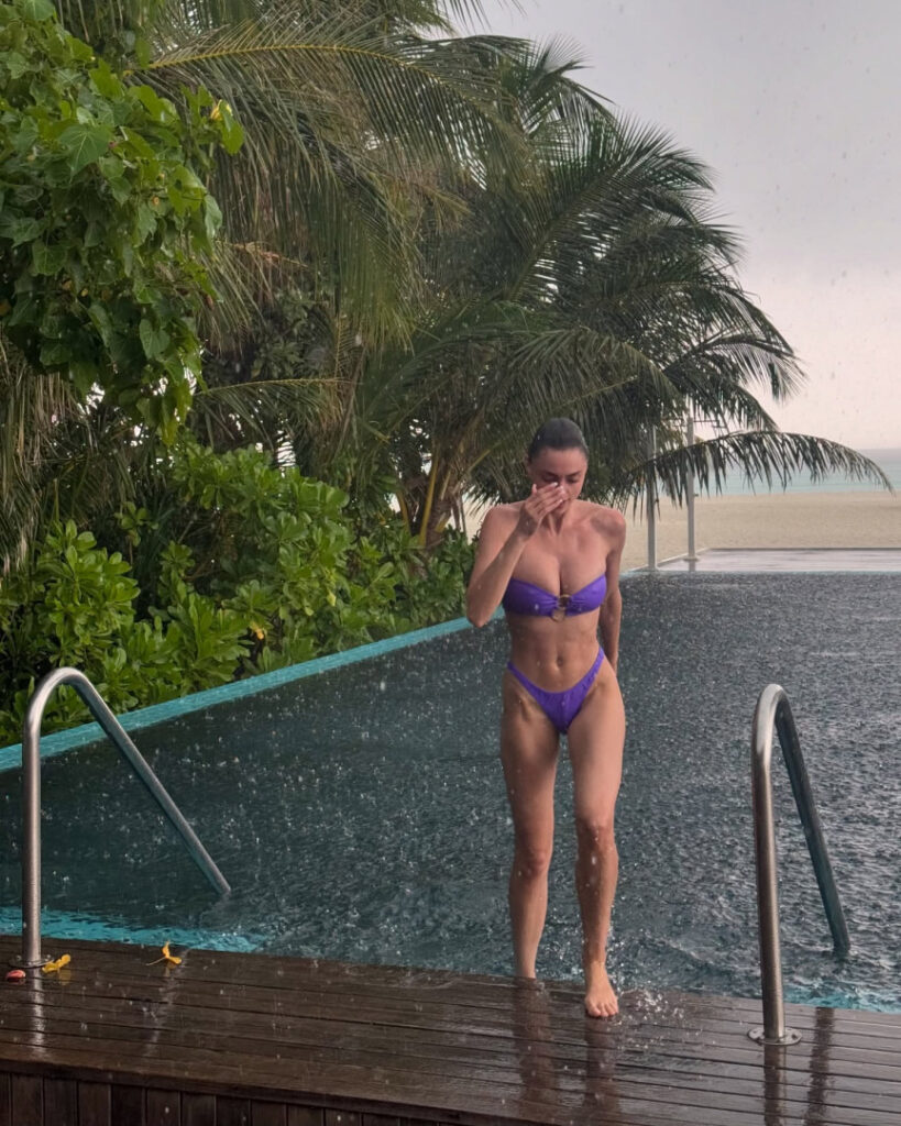 Instagram – Charleen Weiss – Nude