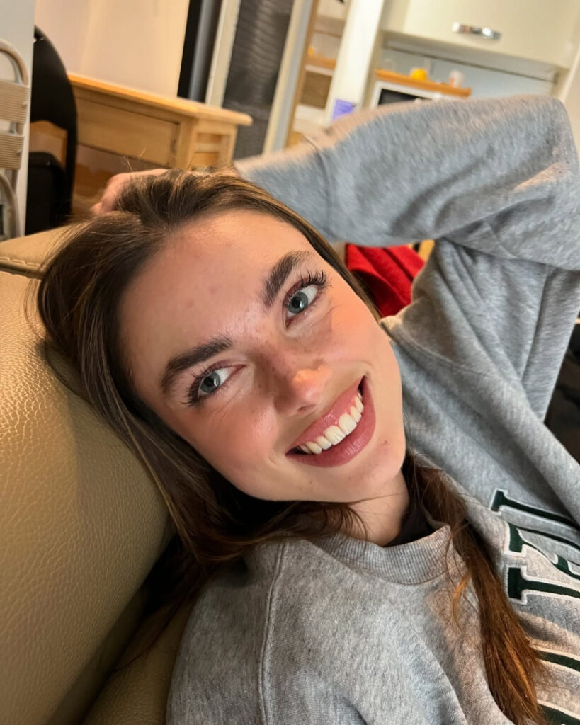 Instagram – Charleen Weiss – Nude