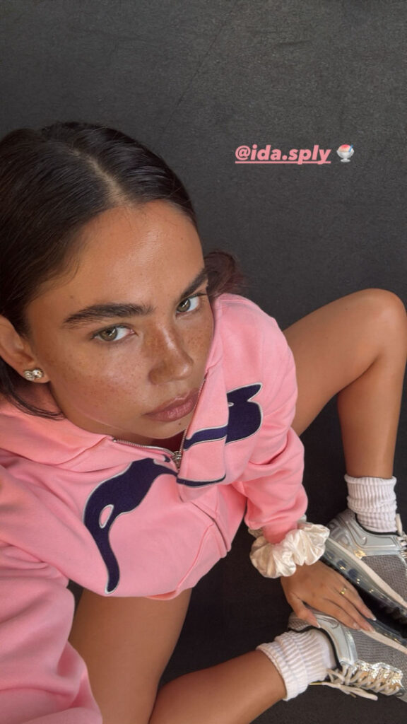 Instagram – Christina Nadin – Nude