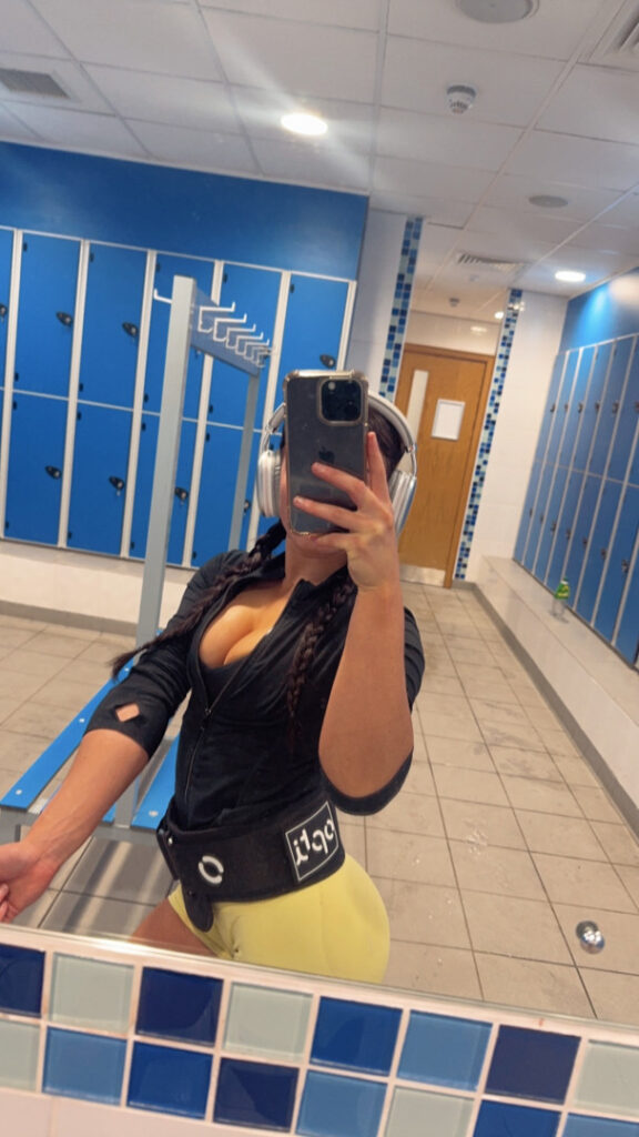 Instagram – Ciara Wilmot – Nude