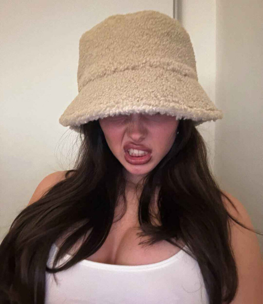 TikTok – Instagram – Snapchat – Clarissa Bea – Nude Leaks