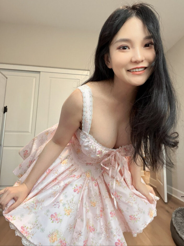 Twitch – Asian – Codemiko / Youneh – Nude