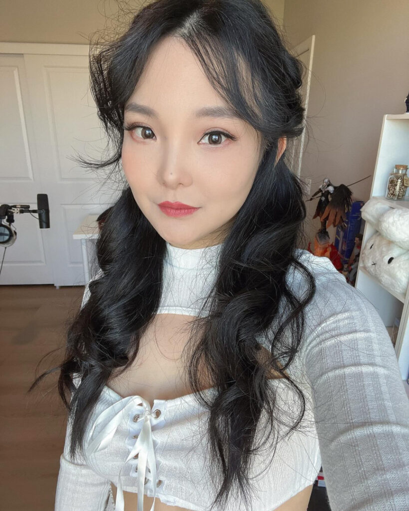 Twitch – Asian – Codemiko / Youneh – Nude