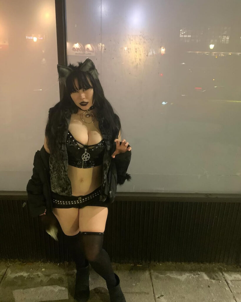 TikTok – T H I C C – D3adpann / C4rv3r / m444ko – Nude