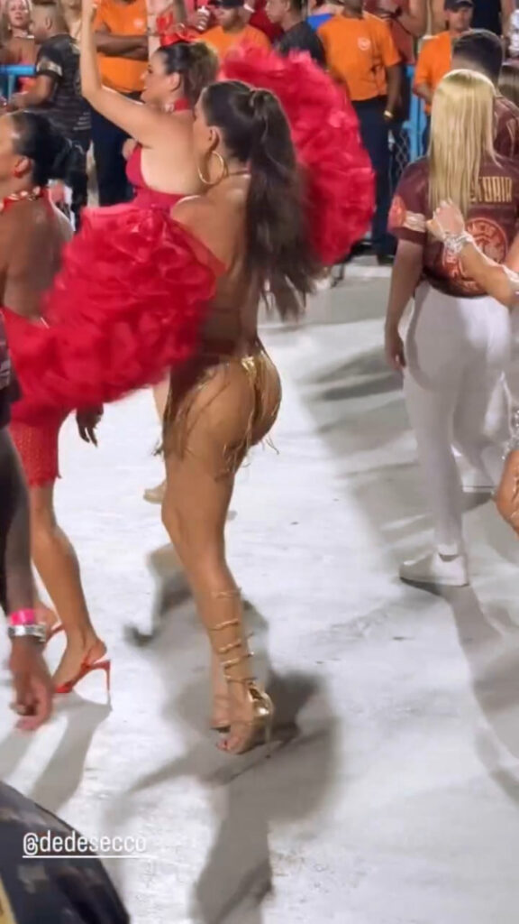 Brazil – Celeb – Deborah Secco – Nude Leaks