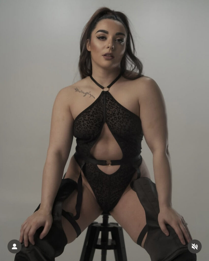 Celeb – OnlyFans – T H I C C – Deonna Purrazzo – Nude