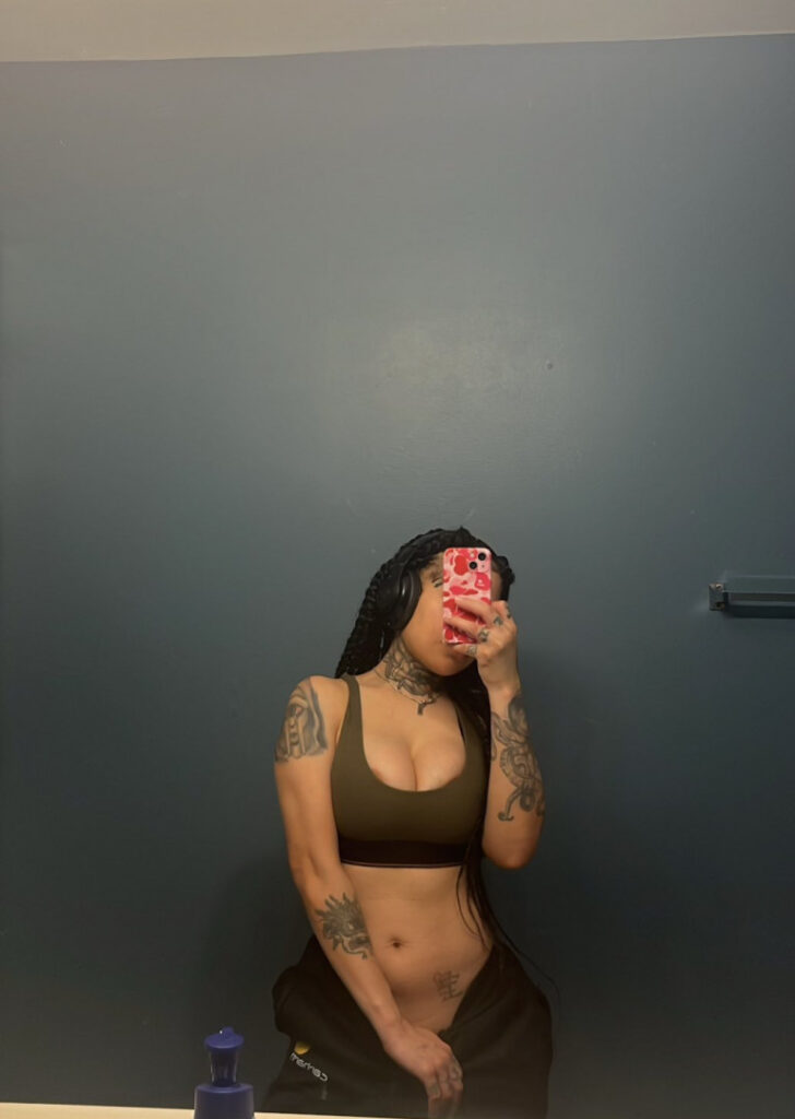 Instagram – ⠀X⠀ – Latina – Distortedd – Nude Leaks