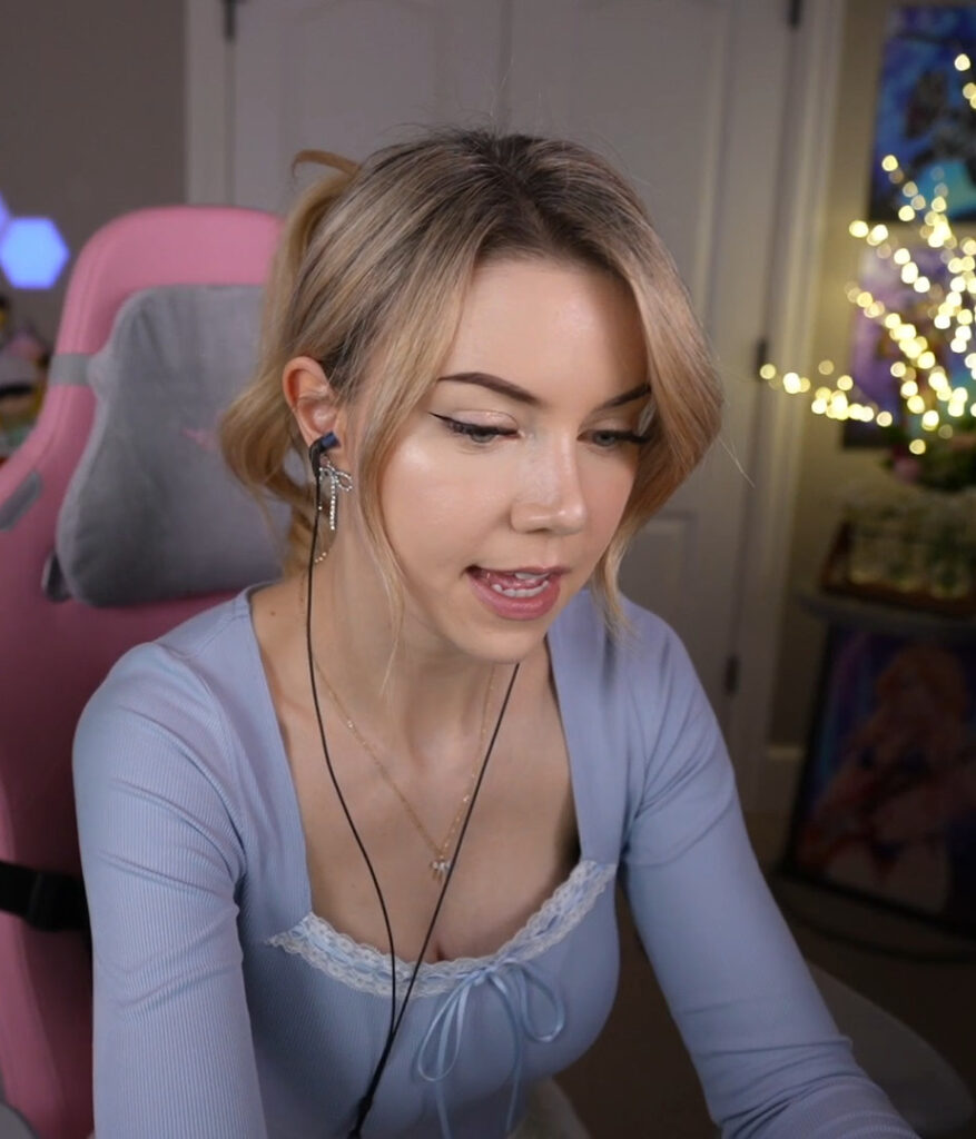 Twitch – Petite – Dizzykitten – Nude