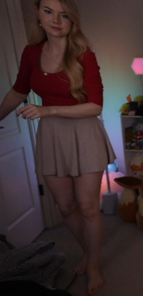 Twitch – Petite – Dizzykitten – Nude