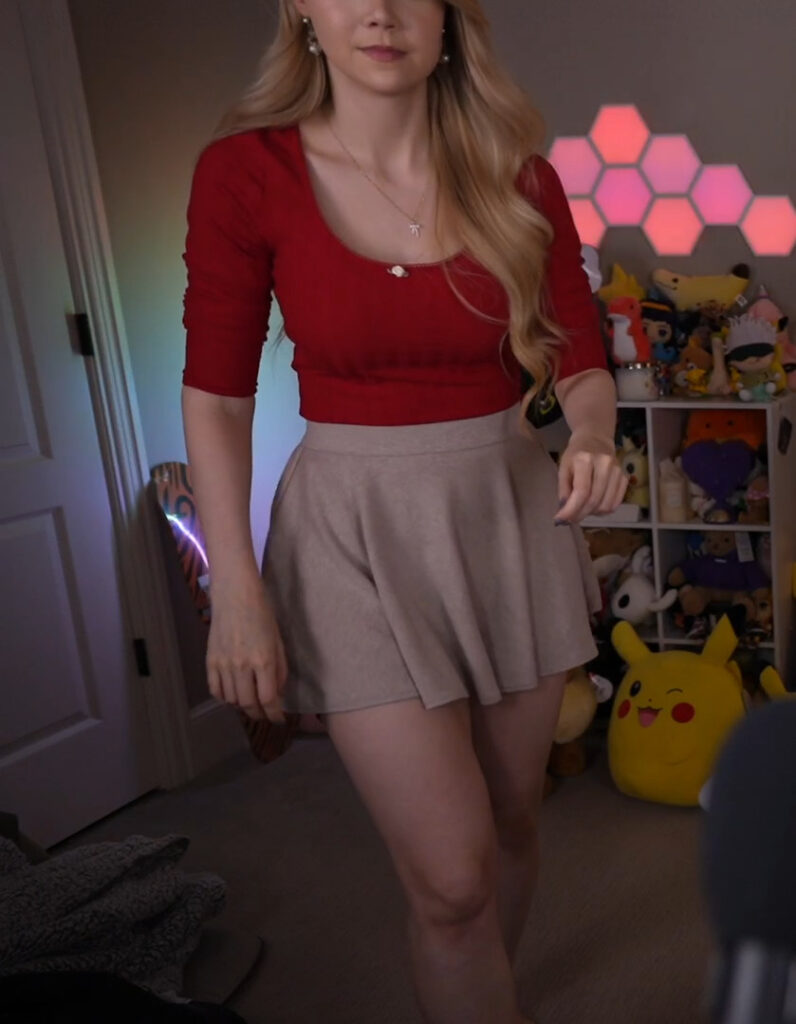 Twitch – Petite – Dizzykitten – Nude