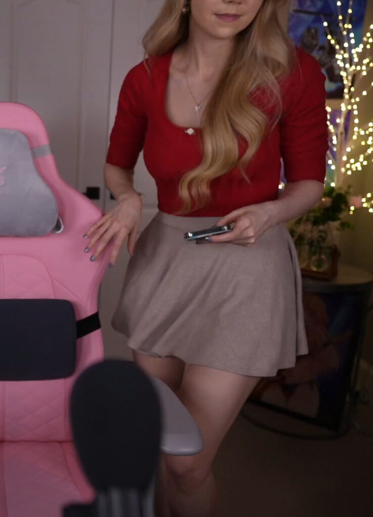 Twitch – Petite – Dizzykitten – Nude