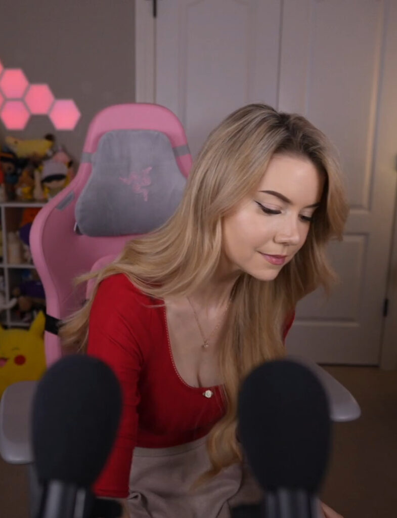 Twitch – Petite – Dizzykitten – Nude