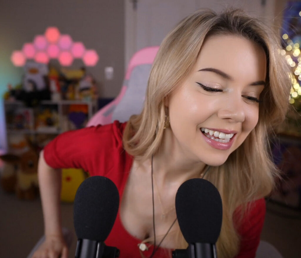 Twitch – Petite – Dizzykitten – Nude