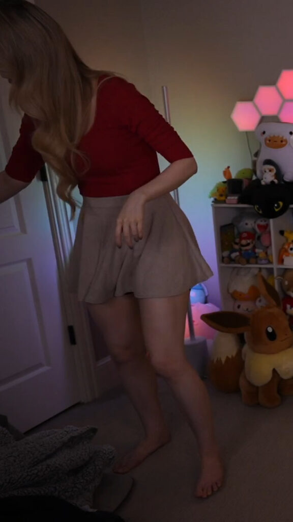 Twitch – Petite – Dizzykitten – Nude