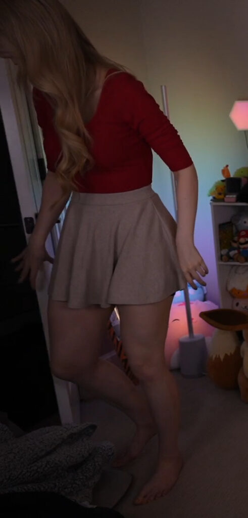 Twitch – Petite – Dizzykitten – Nude