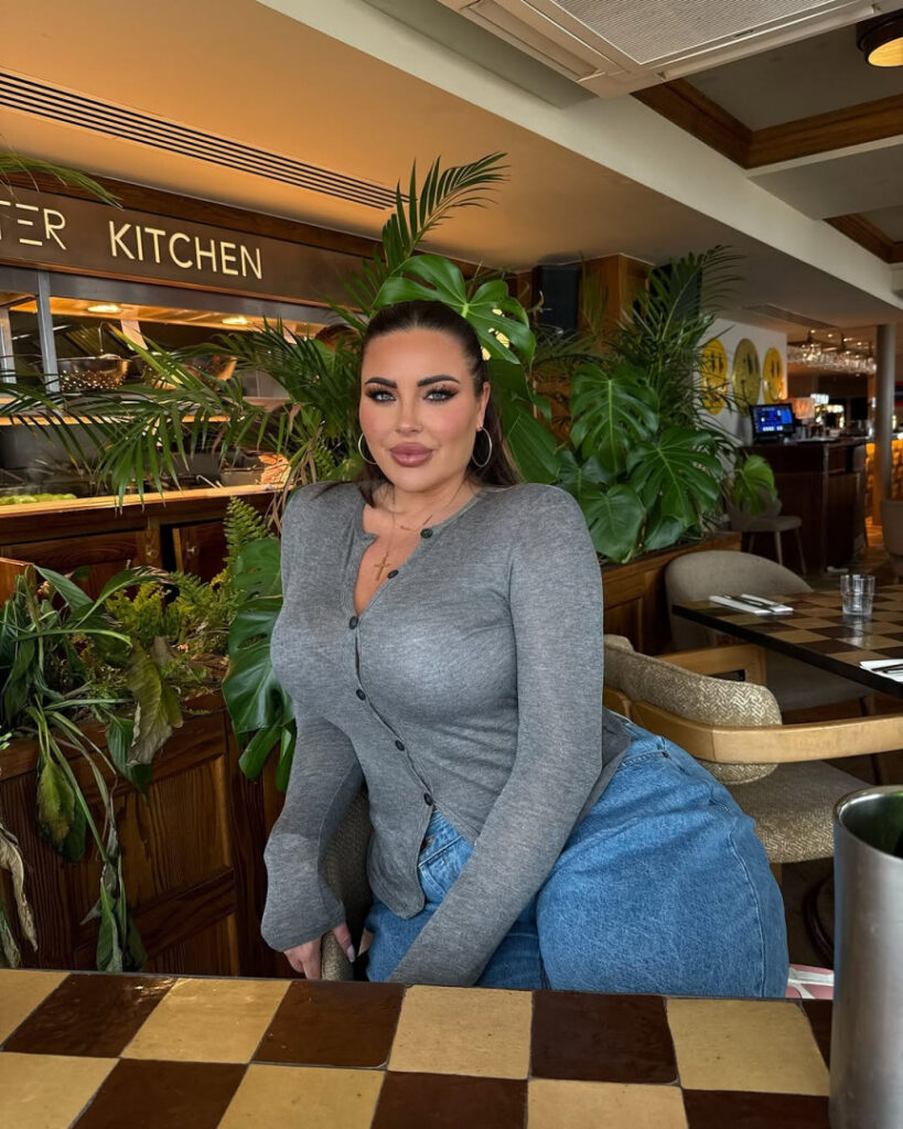 OnlyFans – Instagram – T H I C C – DJ Hannah B – Nude