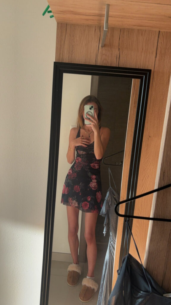 Twitch – TikTok – Instagram – eastahh / esterbjoru – Nude Leaks