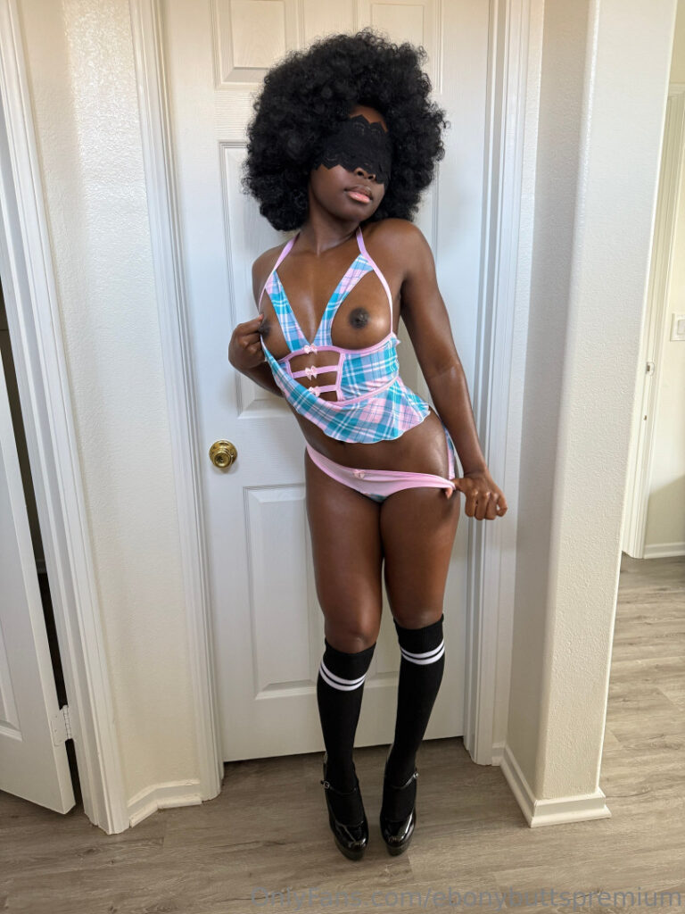 OnlyFans – Petite – Ebony – Ebony Butts / PastaToots – Nude