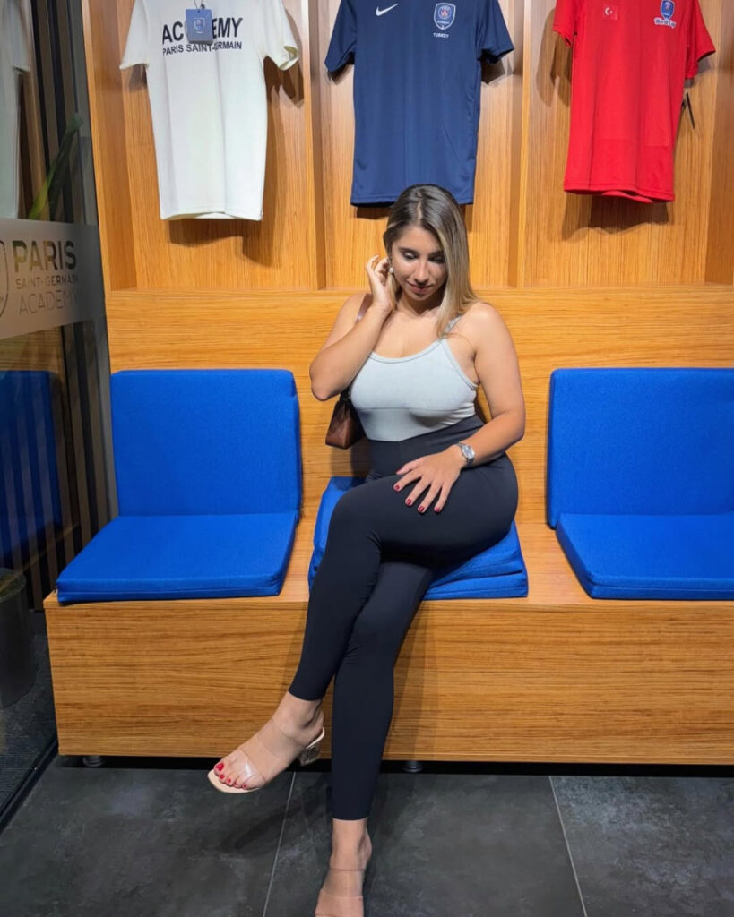 Instagram – elif karaarslan – Nude Leaks