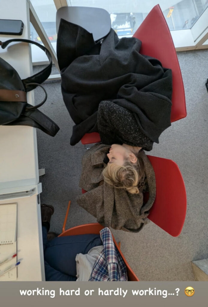 Celeb – Ella Ballentine – Nude