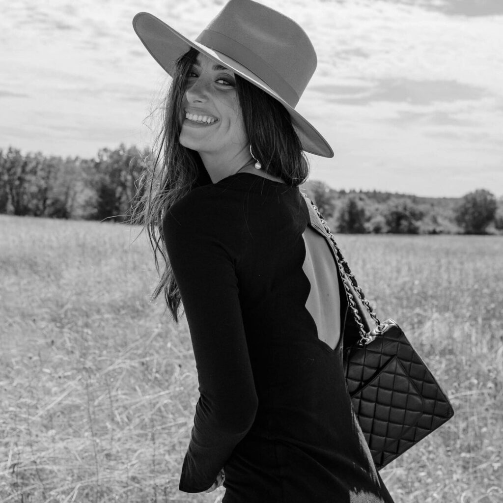 Instagram – Elsa Couturier – Nude Leaks