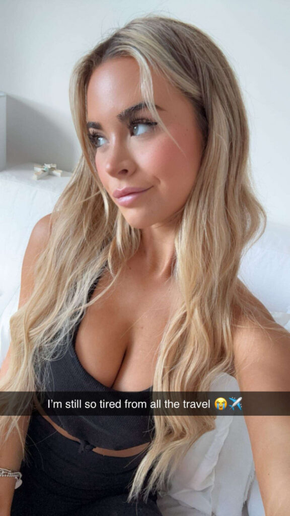 OnlyFans – Instagram – Emily Elizabeth – Nude