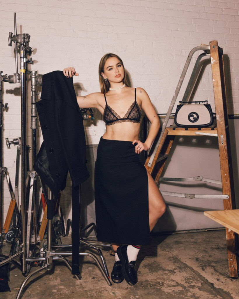 TikTok – Instagram – Emma Brooks – Nude