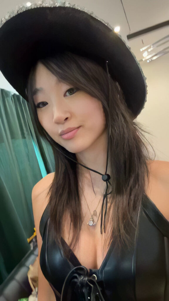 Twitch – Asian – Emma Meili / Emma Mei-Li – Nude