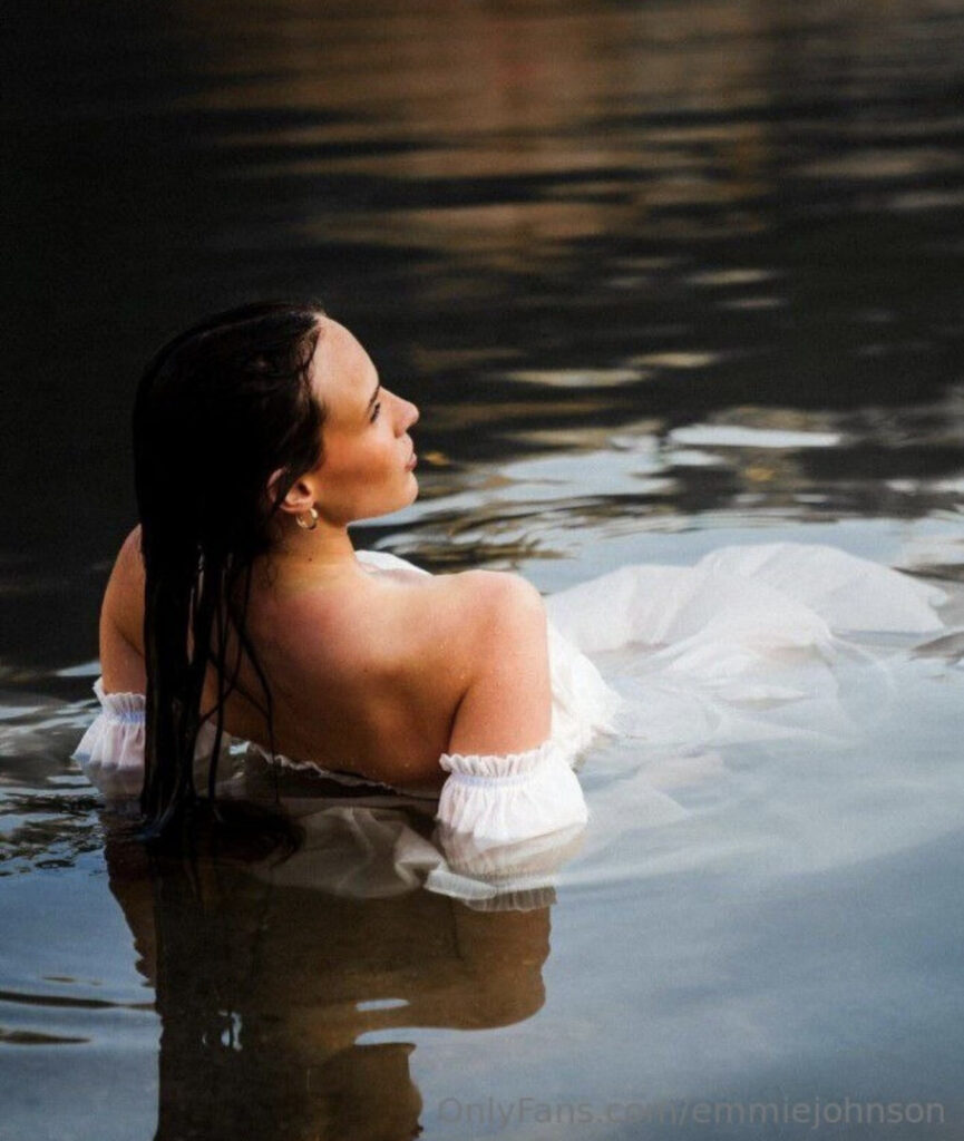 OnlyFans – Emmie Johnson – Nude