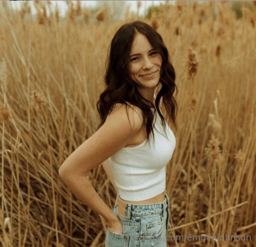 OnlyFans – Emmie Johnson – Nude