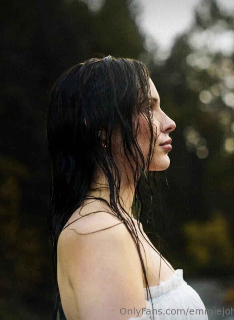 OnlyFans – Emmie Johnson – Nude