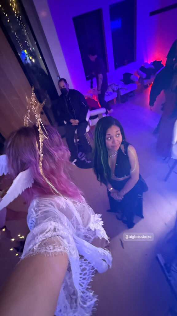 Youtube – T H I C C – Ebony – Ericka Bozeman aka BigBossBoze – Nude