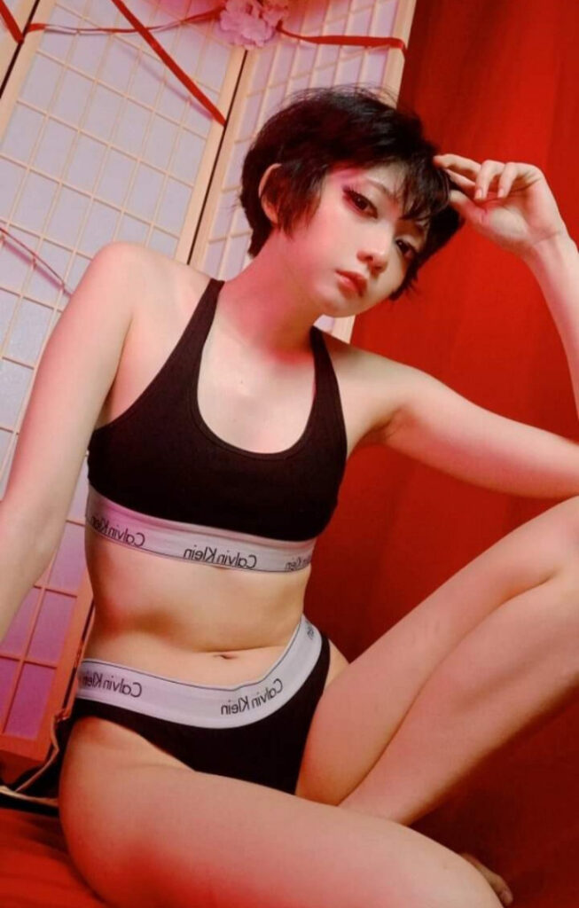 Instagram – Cosplay – Evil Overlord Gabo – Nude