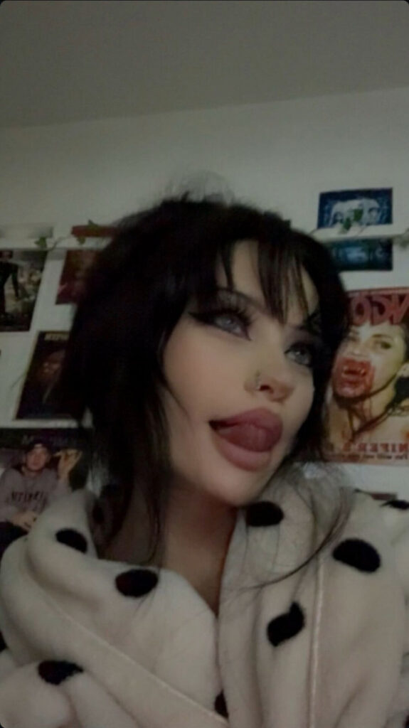 Instagram – ⠀X⠀ – farryndoll – Nude Leaks