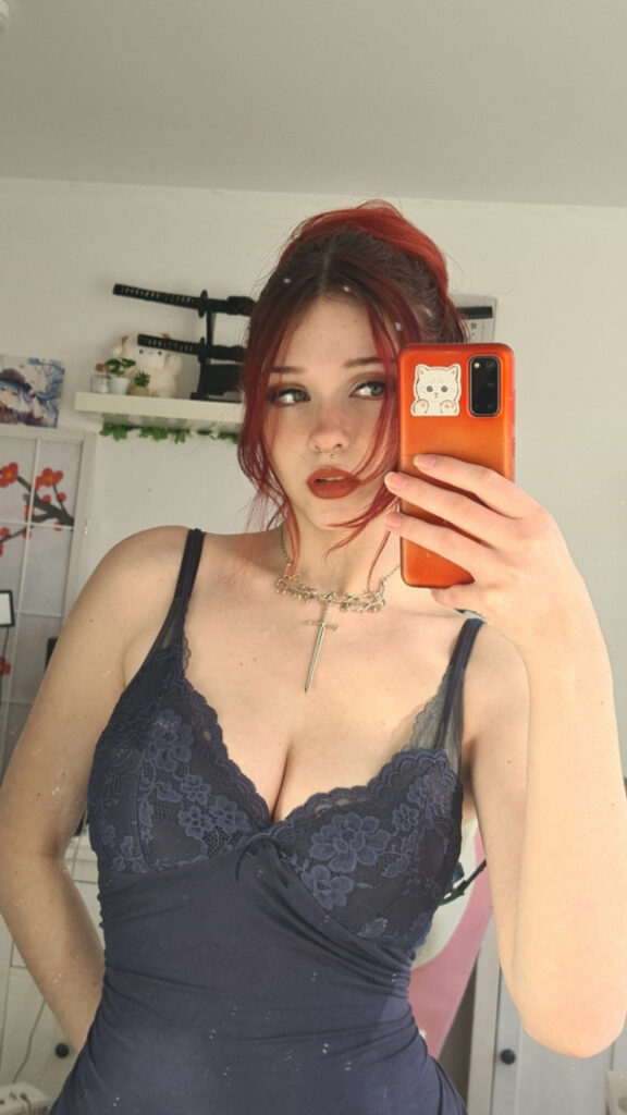 TikTok – Instagram – Ko-fi – Finnya (pastelmiiilk) – Nude