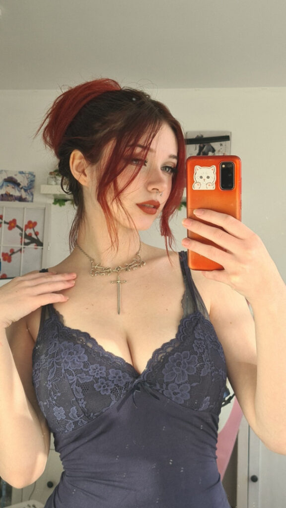 TikTok – Instagram – Ko-fi – Finnya (pastelmiiilk) – Nude