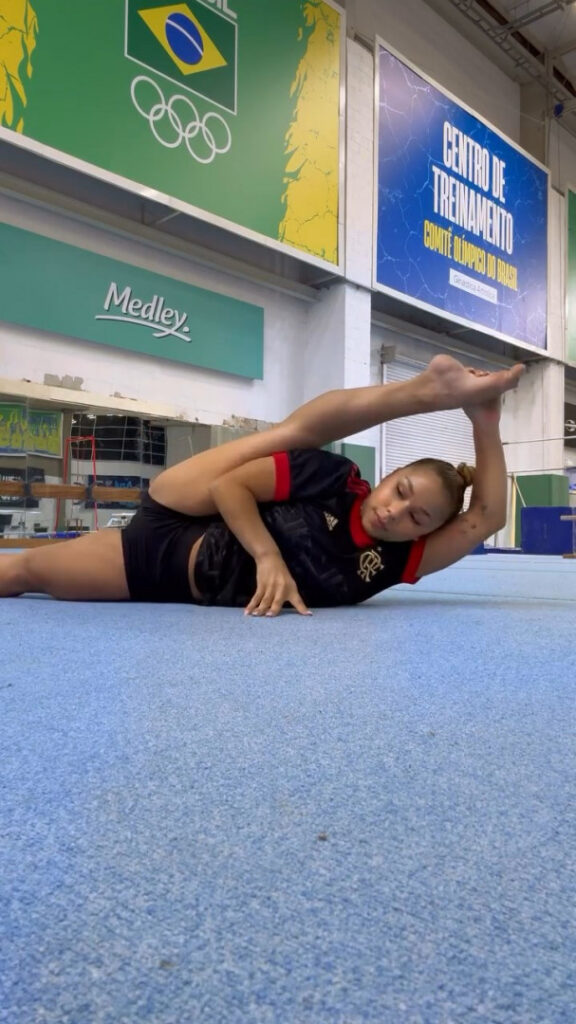 Brazil – Celeb – Flávia Saraiva – Nude Leaks