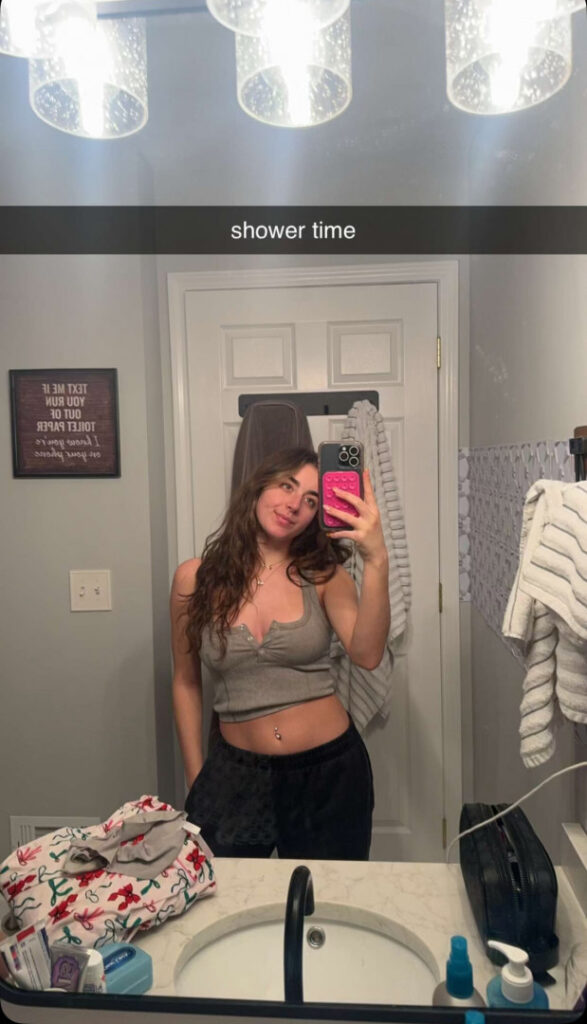 TikTok – Teen – Gianina Paolantonio – Nude