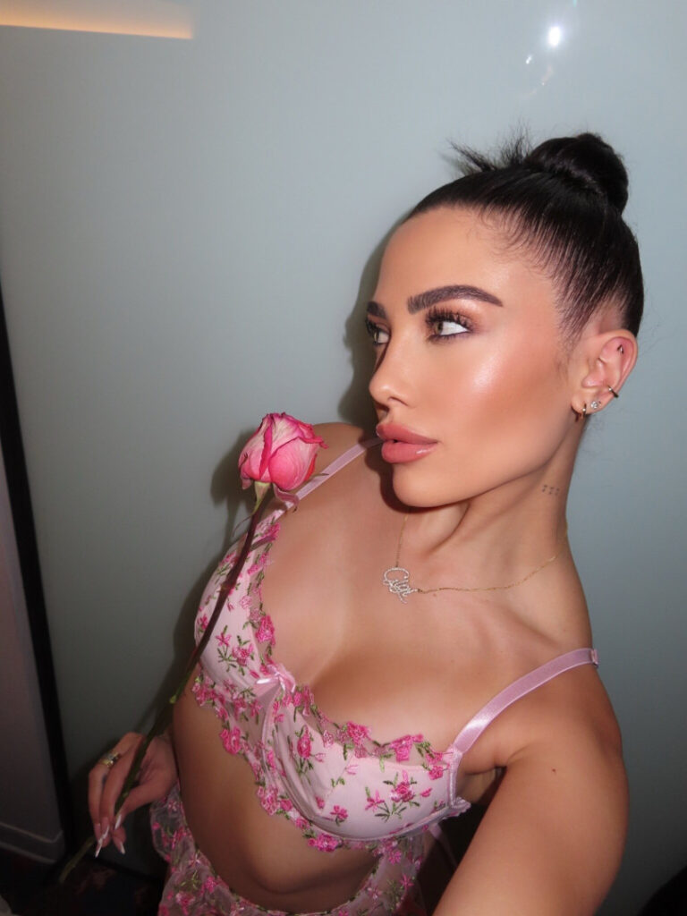 OnlyFans – Gigi Papasavvas – Nude