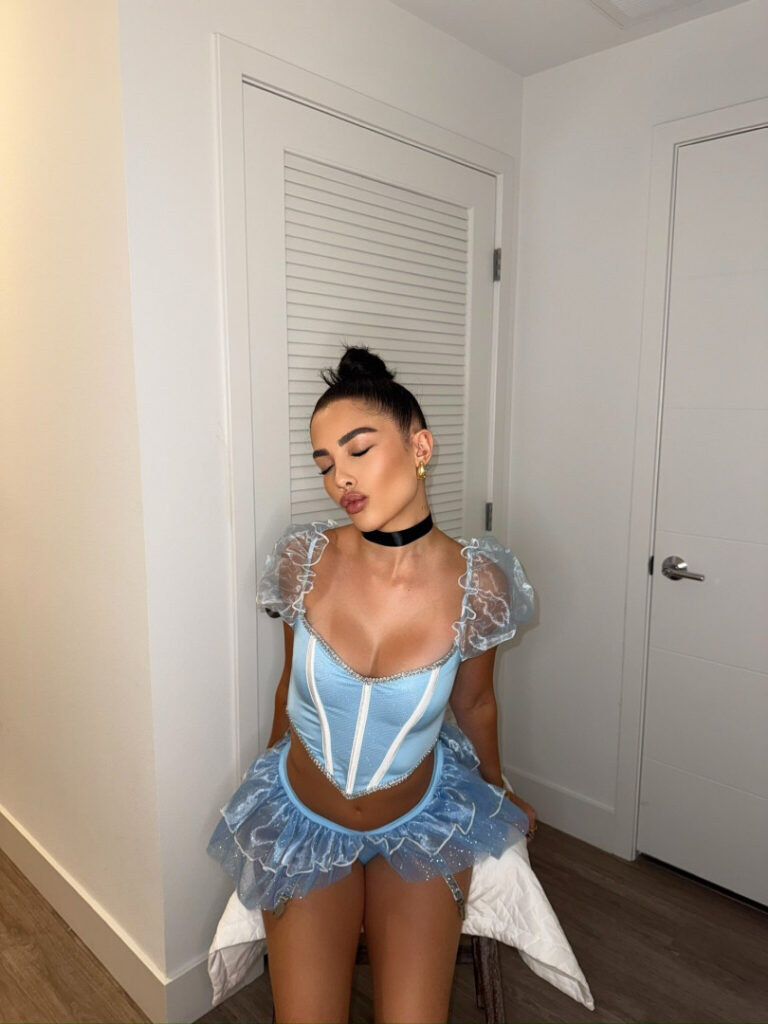 OnlyFans – Gigi Papasavvas – Nude