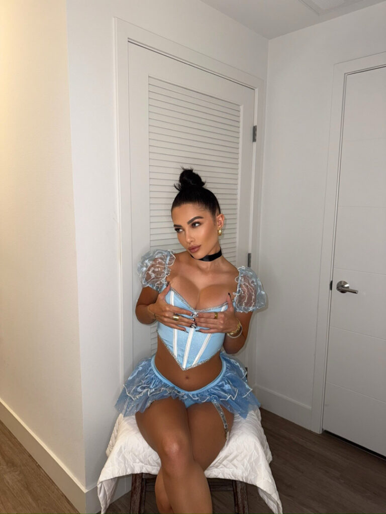 OnlyFans – Gigi Papasavvas – Nude