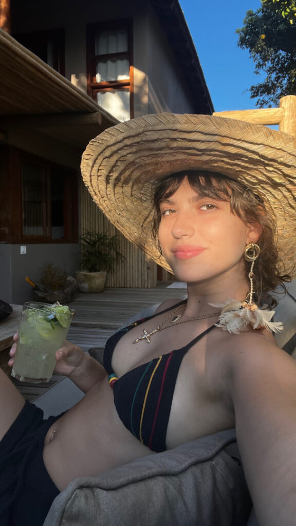 Brazil – Celeb – Giovanna Grigio – Nude Leaks