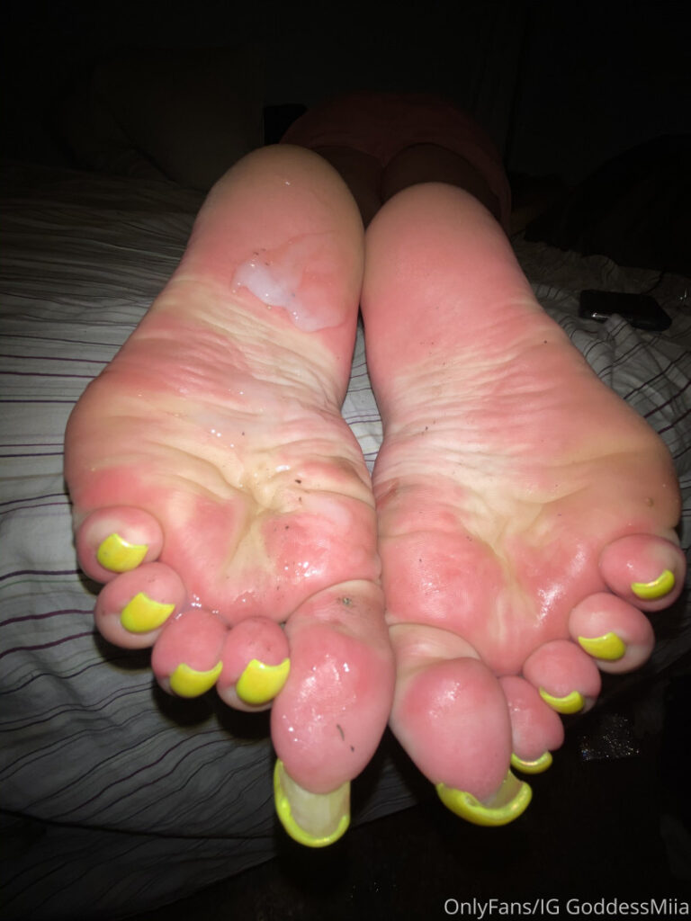 OnlyFans – BBW – Feet – Goddess Miiaa – Nude Leaks